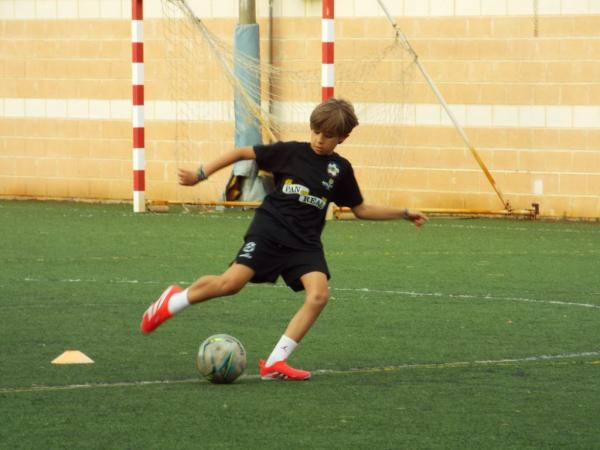 campusfutbolmiguelturra2025-dia2-martes-fuente-albertosanchez-041