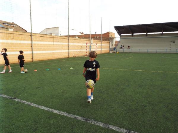 campusfutbolmiguelturra2025-dia2-martes-fuente-albertosanchez-076