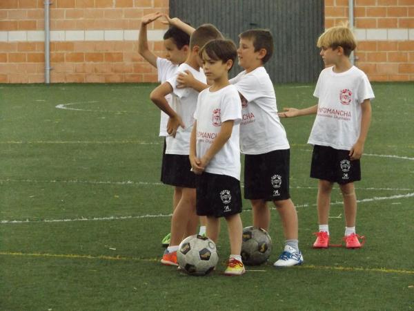 Campus de Futbol de Miguelturra-Martes-2016-06-28-fuente Alberto Sanchez-064