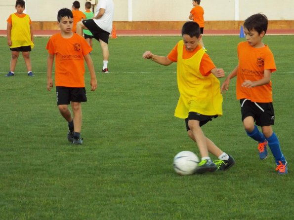 campus-futbol-miguelturra-2017-dia-02-entrenamientos-martes-fuente-imagenes-alberto-sanchez-071