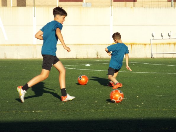 Campus de Fútbol Miguelturra 2022-día 02-fuente imágenes Alberto Sánchez-045