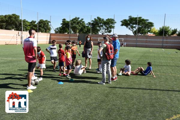 visita clinic futbol-2021-07-13-Fuente imagen Área de Comunicación Ayuntamiento Miguelturra-061