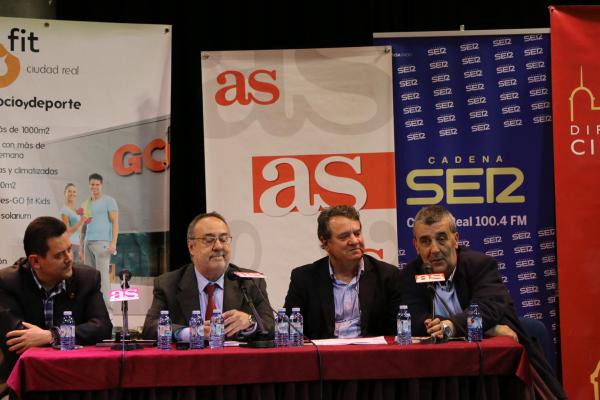 Jornadas Formacion y Deporte-Encuentro con los Ases-2015-04-16-fuente Area Comunicacion Municipal-25