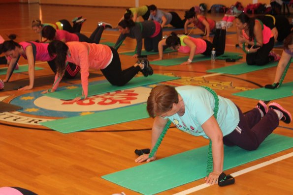 Practica deporte-no hagas deporte sola-Miguelturra-2015-03-07--fuente Area de Deportes-030