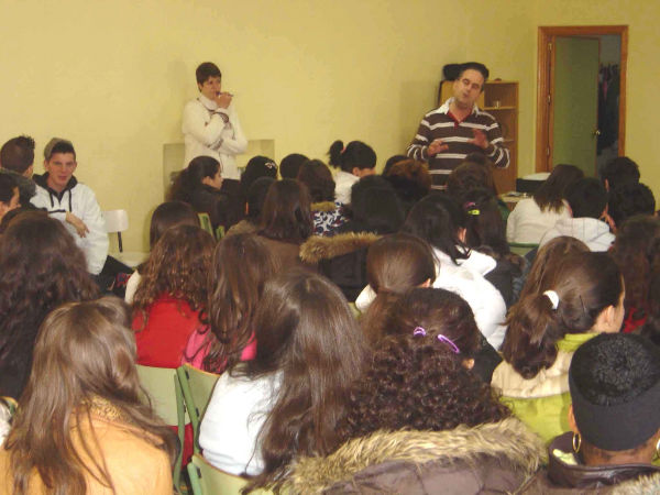 Colegio La Merced-curso 2009-2010-Visita ONG- Bernardino- fuente Colegio Merced-29