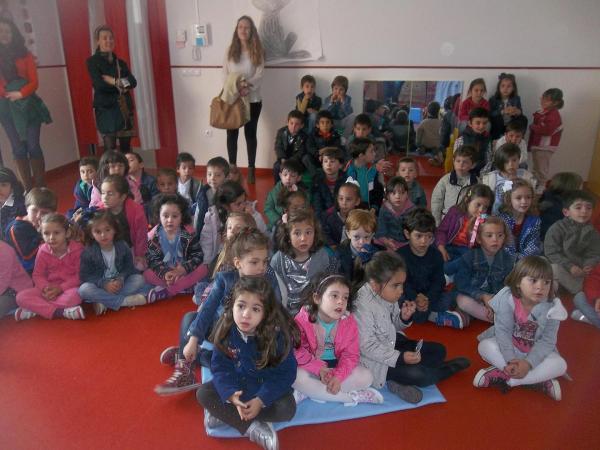 Dia del Libro 2015 en Escuela Municipal Infantil Coletas de Miguelturra-fuente Concejalia de Educacion-020