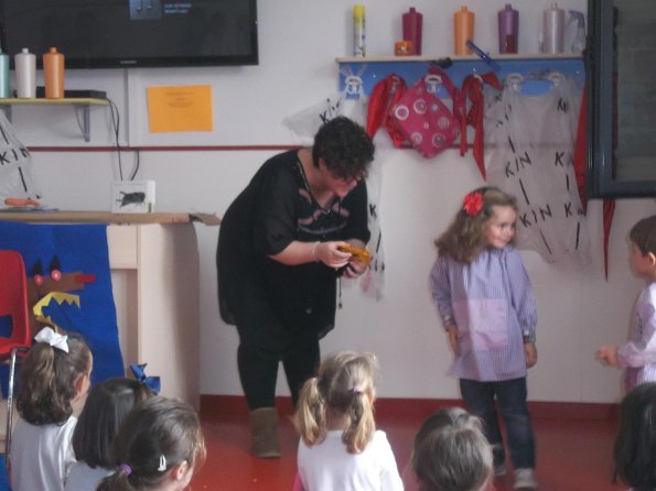 Dia del Libro 2015 en Escuela Municipal Infantil Coletas de Miguelturra-fuente Concejalia de Educacion-025