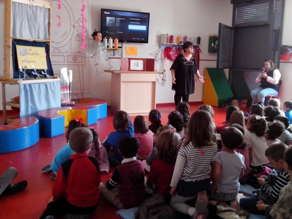 Dia del Libro 2015 en Escuela Municipal Infantil Coletas de Miguelturra-fuente Concejalia de Educacion-041