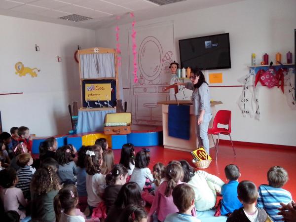 Dia del Libro 2015 en Escuela Municipal Infantil Coletas de Miguelturra-fuente Concejalia de Educacion-045