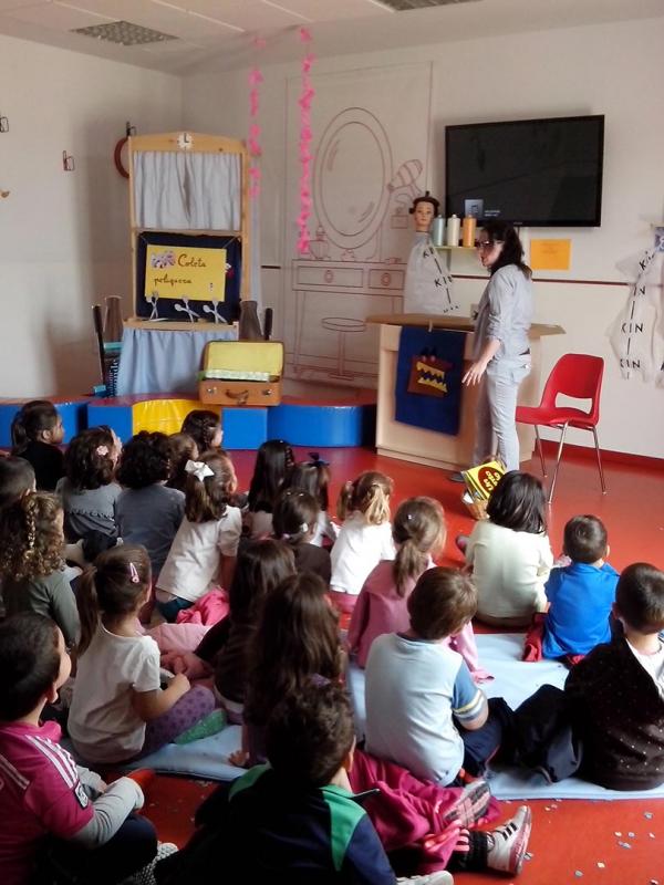 Dia del Libro 2015 en Escuela Municipal Infantil Coletas de Miguelturra-fuente Concejalia de Educacion-046