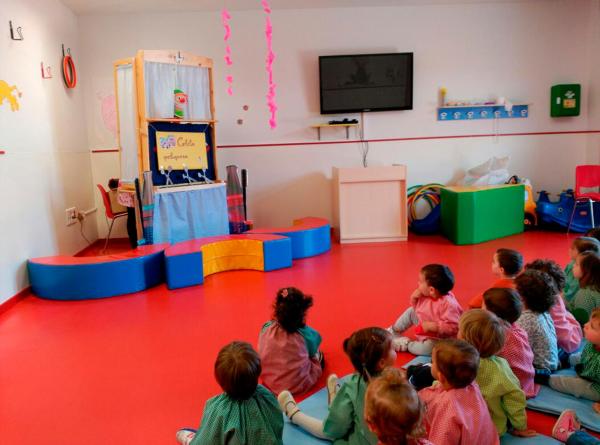 Dia del Libro 2015 en Escuela Municipal Infantil Coletas de Miguelturra-fuente Concejalia de Educacion-049