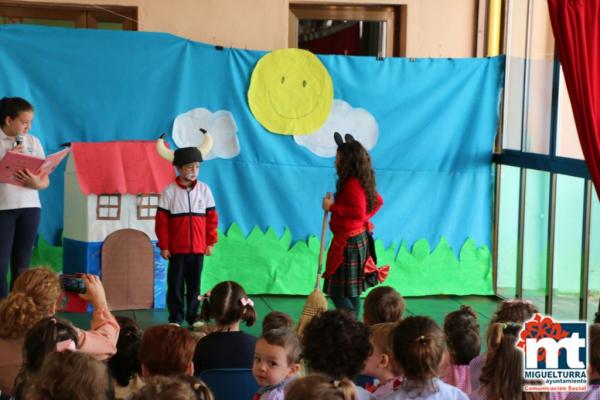 Actividades del Dia del Libro en la Escuela Infantil Municipal- 2015-04-23 - fuente Area de Comunicación Municipal-015