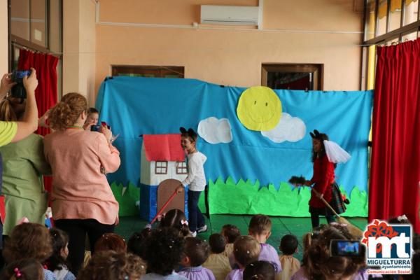 Actividades del Dia del Libro en la Escuela Infantil Municipal- 2015-04-23 - fuente Area de Comunicación Municipal-041