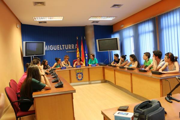 recepcion del Ayuntamiento al grupo Erasmus Plus-junio 2015-fuente Area de Comunicacion Municipal-2