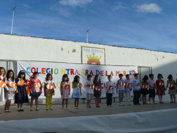 acto fin de curso Colegio Merced-junio 2010-fuente Area Comunicacion Municipal-011