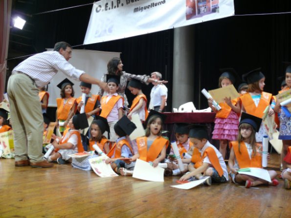 acto fin de curso cp benito perez galdos-junio 2010-fuente area comunicacion municipal-02