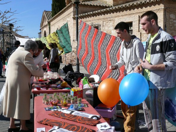 mercadillo-solidario-28-01-2011-fuente-area-comunicacion-municipal-089