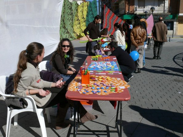 Mercadillo Solidario-28-01-2011-fuente Area Comunicacion Municipal-144