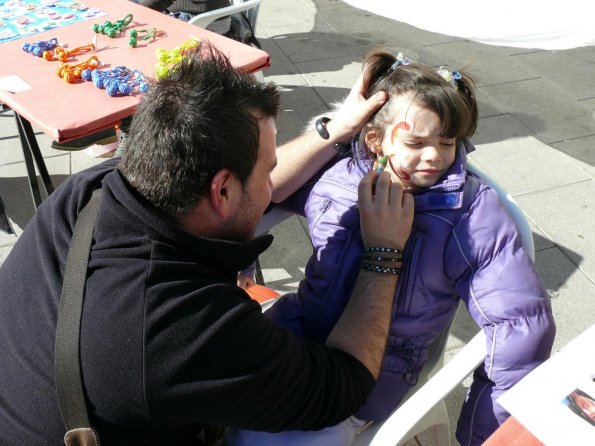 Mercadillo Solidario-28-01-2011-fuente Area Comunicacion Municipal-174