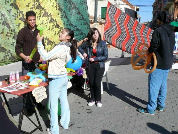 Mercadillo Solidario-28-01-2011-fuente Area Comunicacion Municipal-175