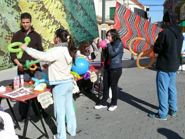 Mercadillo Solidario-28-01-2011-fuente Area Comunicacion Municipal-181