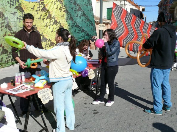 Mercadillo Solidario-28-01-2011-fuente Area Comunicacion Municipal-182