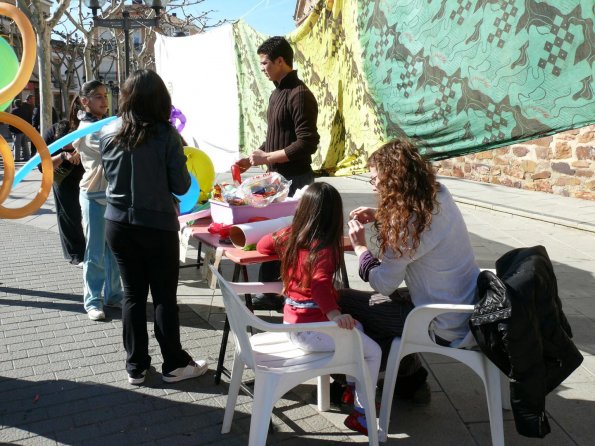 Mercadillo Solidario-28-01-2011-fuente Area Comunicacion Municipal-190