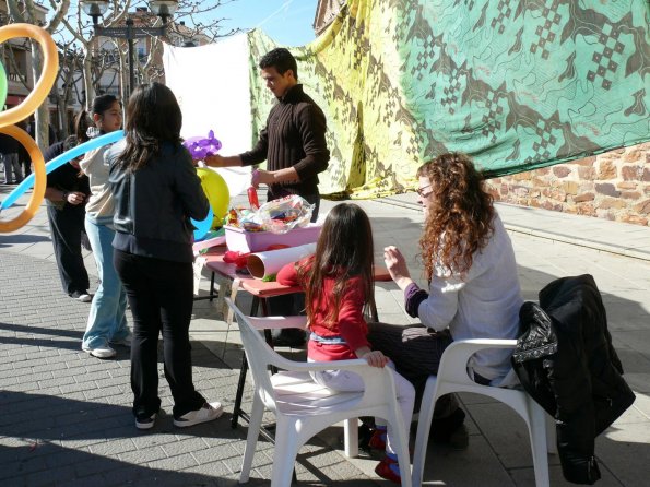 Mercadillo Solidario-28-01-2011-fuente Area Comunicacion Municipal-191