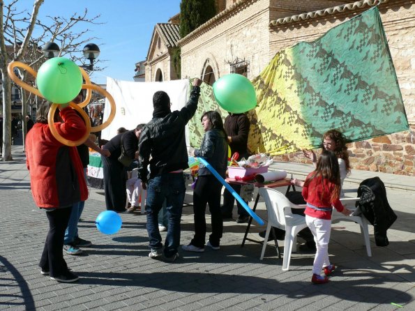 Mercadillo Solidario-28-01-2011-fuente Area Comunicacion Municipal-208