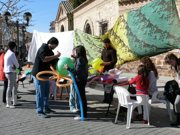 Mercadillo Solidario-28-01-2011-fuente Area Comunicacion Municipal-222