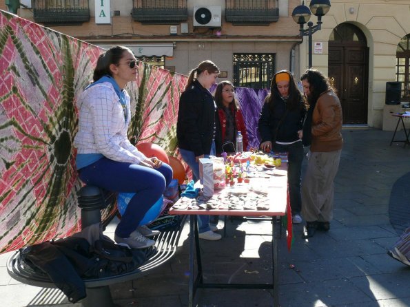 Mercadillo Solidario-28-01-2011-fuente Area Comunicacion Municipal-231