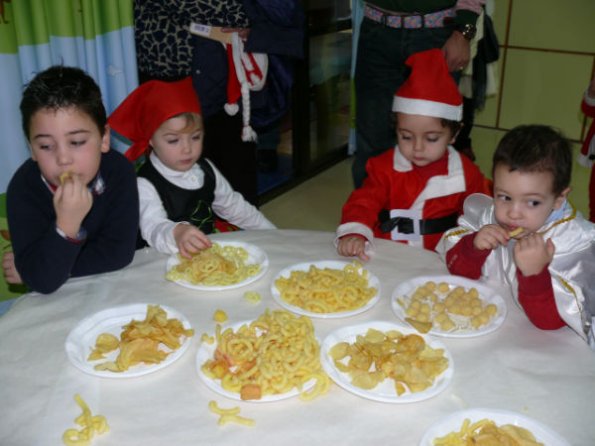 Fiesta Navidad CAI-23-12-2010-fuente Area Comunicacion Municipal-55