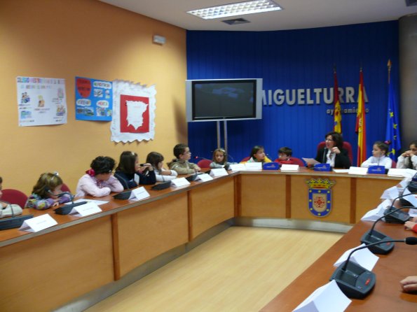 Pleno Infantil-19-11-2010-fuente Area Comunicacion Municipal-037