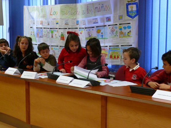 Pleno Infantil-19-11-2010-fuente Area Comunicacion Municipal-091