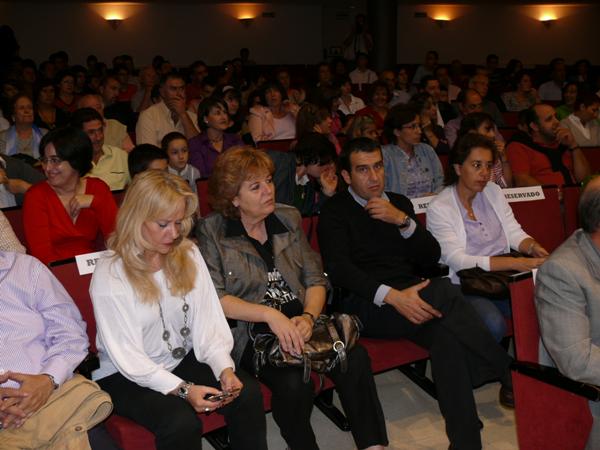 Premios Incentivo al Estudio 2008-2009-1-10-2009- Fuente Area Comunicacion Municipal - 73