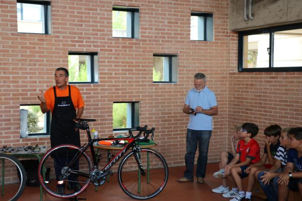 taller de bicicletas en el Clara Campoamor-2014-09-18-fuente Area Comunicacion Municipal-20