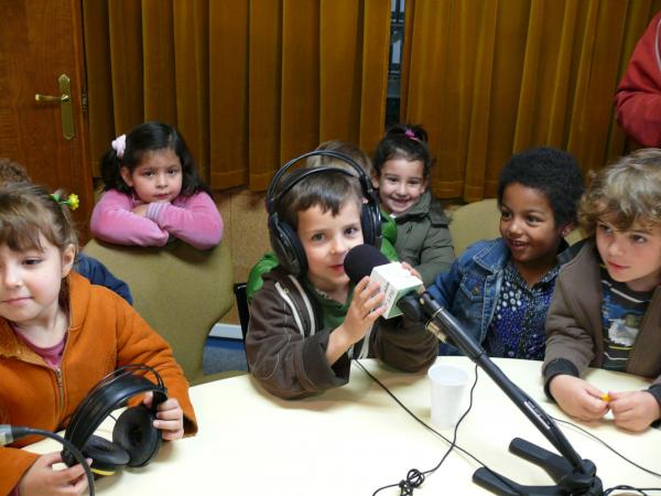 Alumnado del CP Pradillo en Radio Miguelturra - 13-3-2009 - Fuente Área Comunicación Municipal - 04