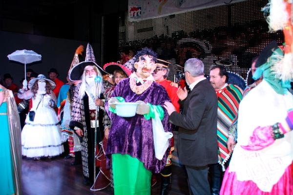 Pregon y coronacion nuevo Rey Carnaval-2014-02-28-fuente Area de Comunicacion Municipal-175