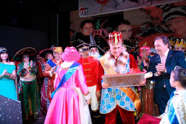 Pregon y coronacion nuevo Rey Carnaval-2014-02-28-fuente Area de Comunicacion Municipal-218
