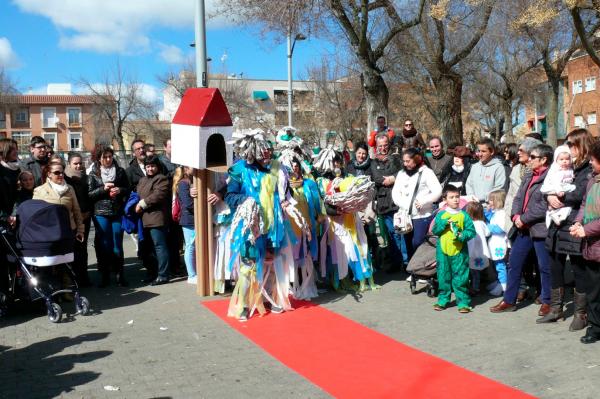 Concurso Trajes con materiales reciclados-2014-03-04-fuente Area de Comunicación Municipal-084