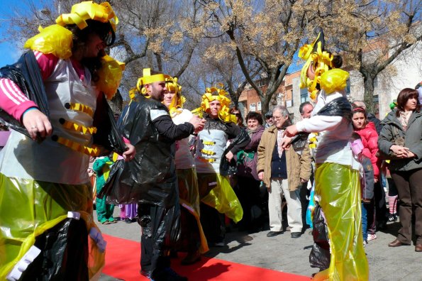 Concurso Trajes con materiales reciclados-2014-03-04-fuente Area de Comunicación Municipal-111