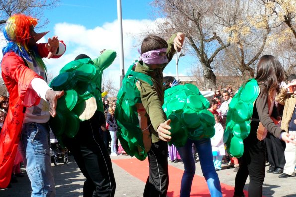 Concurso Trajes con materiales reciclados-2014-03-04-fuente Area de Comunicación Municipal-185