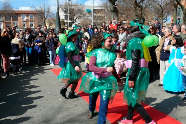 Concurso Trajes con materiales reciclados-2014-03-04-fuente Area de Comunicación Municipal-201