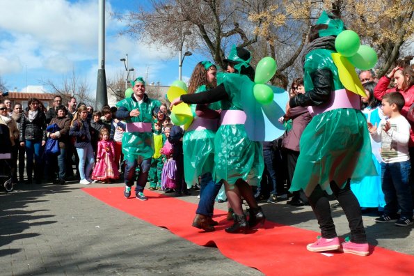 Concurso Trajes con materiales reciclados-2014-03-04-fuente Area de Comunicación Municipal-213