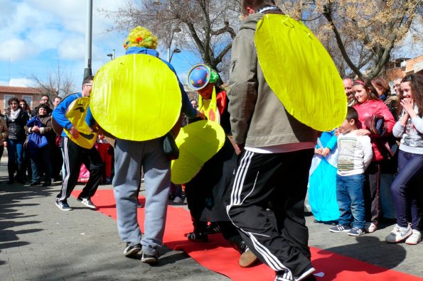 Concurso Trajes con materiales reciclados-2014-03-04-fuente Area de Comunicación Municipal-224