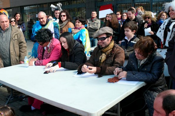 Concurso Trajes con materiales reciclados-2014-03-04-fuente Area de Comunicación Municipal-265