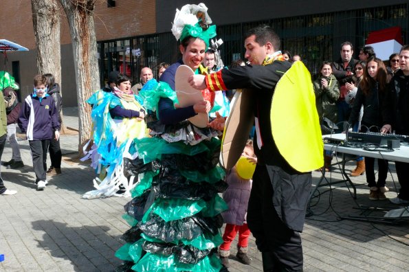 Concurso Trajes con materiales reciclados-2014-03-04-fuente Area de Comunicación Municipal-269