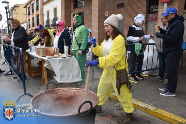 Chocolatada carnaval-2024-02-11-Fuente imagen Area Comunicación Ayuntamiento de Miguelturra-013