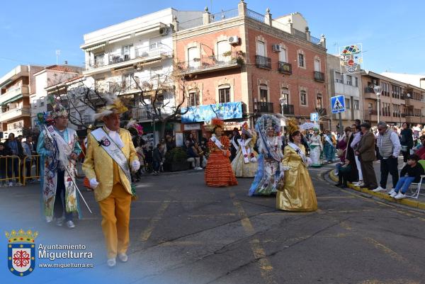 Domingo Piñata Carnaval 2024-01-Mascaras Mayores-Fuente imagen Area Comunicación Ayuntamiento de Miguelturra-022