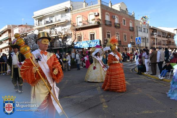 Domingo Piñata Carnaval 2024-01-Mascaras Mayores-Fuente imagen Area Comunicación Ayuntamiento de Miguelturra-023